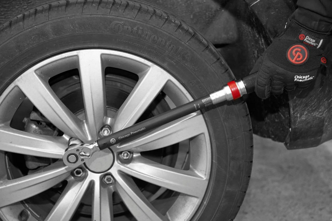Momentový kľúč - ft·lb, 1" Chicago Pneumatic CP8925 8941089255