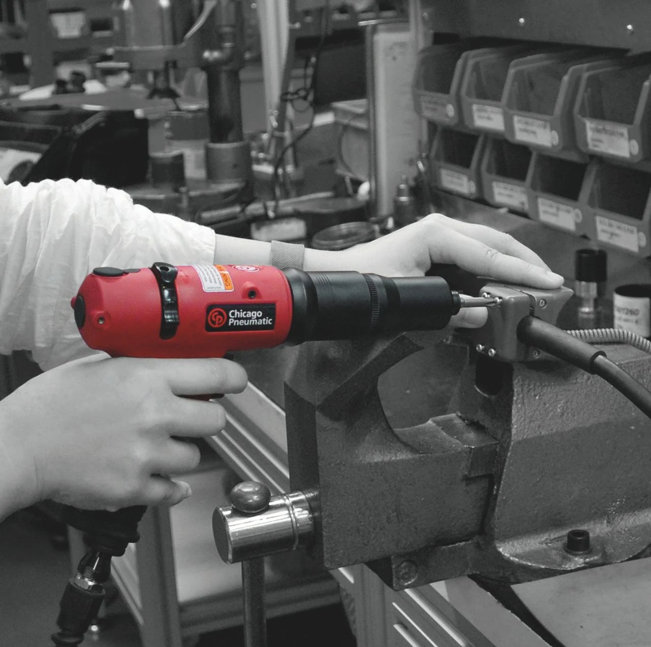 Šesťhranný pištoľový vypínací reverzný pneumatický skrutkovač, 1/4" Chicago Pneumatic CP2611 6151922611