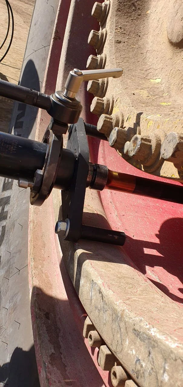 Súprava základne reakčnej lišty s rybím ramenom pre CP66/CP86 Chicago Pneumatic 6151800560