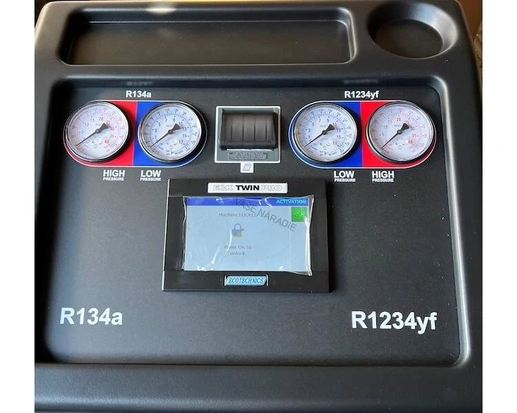 Automatická plnička klimatizácie Ecotechnics ECK TWIN 12