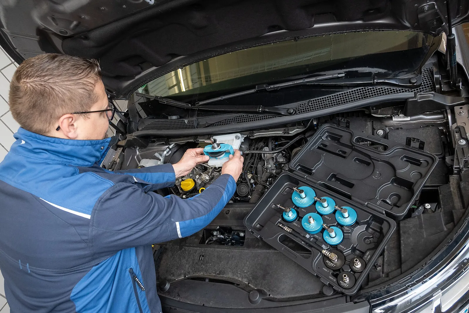 Adaptér odvzdušňovania bŕzd HAZET 4969-3/10
