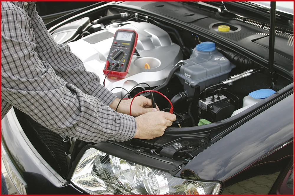 Automobilový multimeter s indukčnými kliešťami KS Tools 150.2040