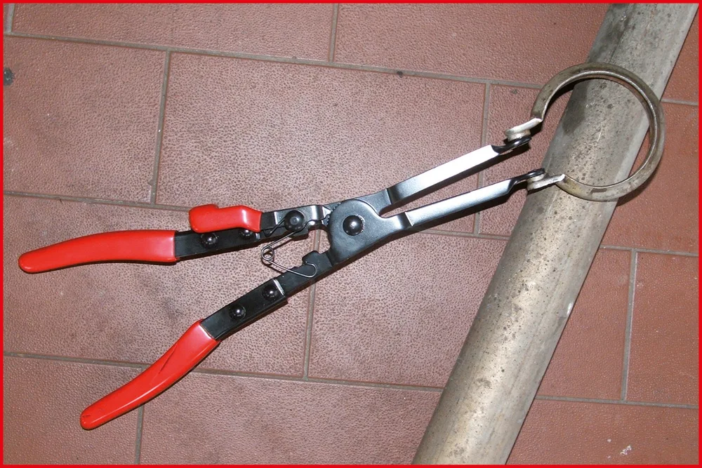 Kliešte na príchytky výfuku, 310mm KS Tools 150.1535