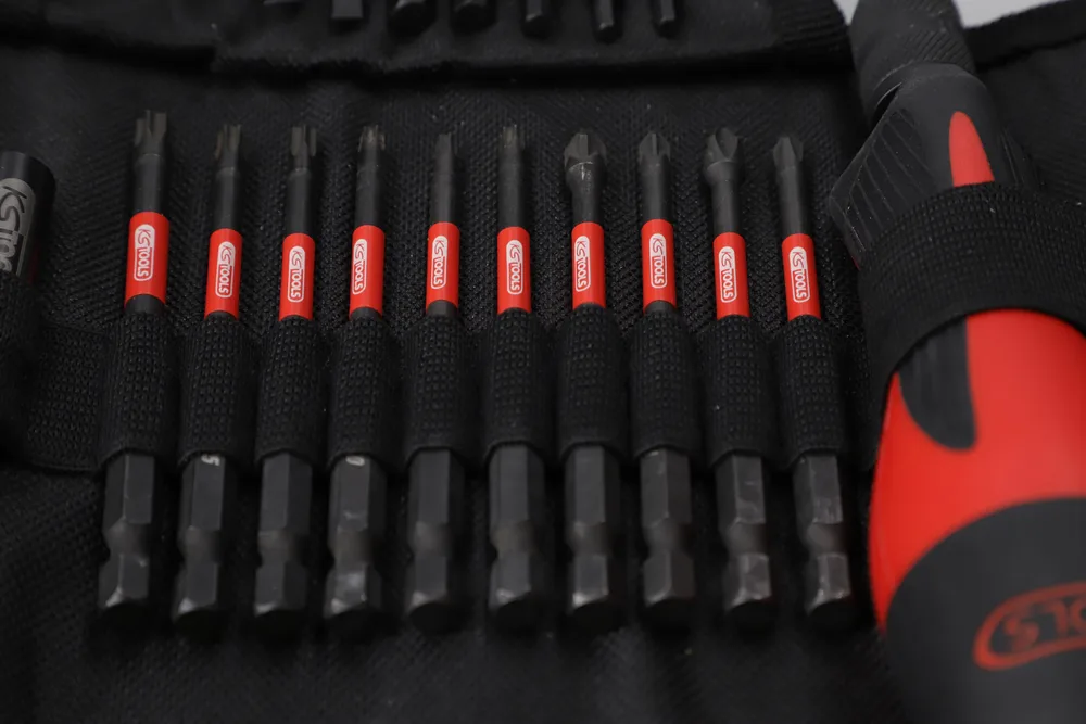 Sada 1/4'' nástavcov pre rázové skrutkovače s držiakom na nástavce, 31 dielov KS Tools 515.2303F