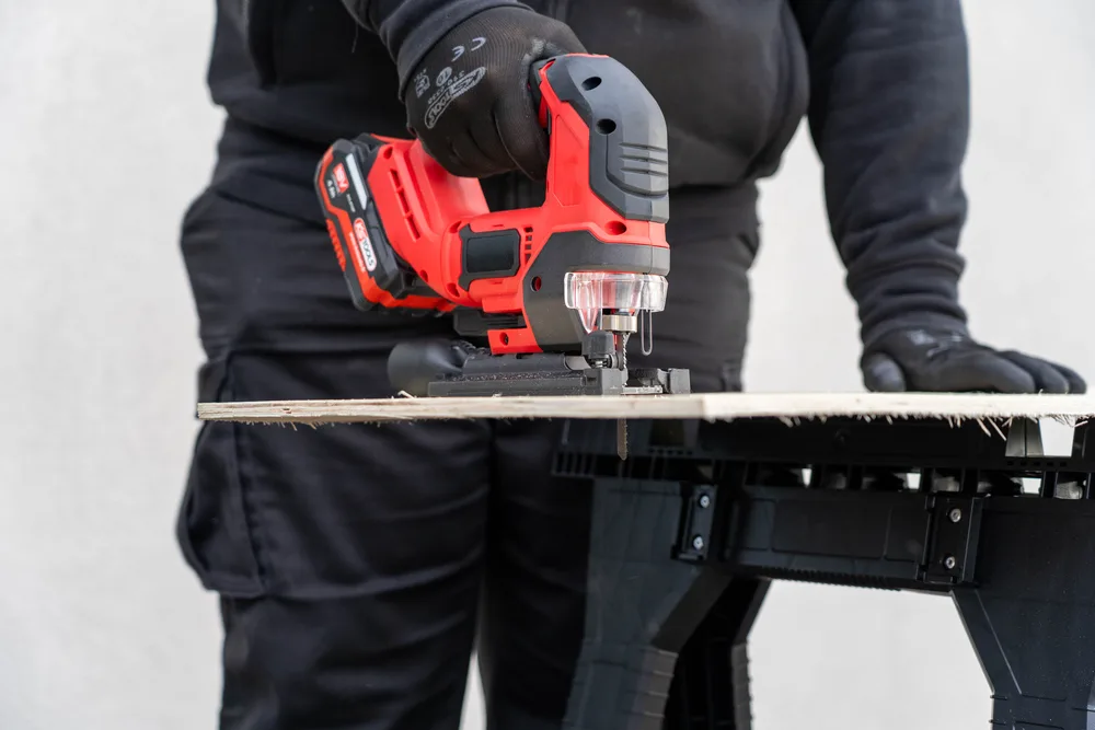 Sada akumulátorovej priamočarej píly 18 V, 2 akumulátory a nabíjačka KS Tools 515.4780F