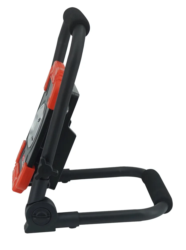 Stavebný reflektor s výkonom 3000 lúmenov na batériu KS Tools 150.4358F