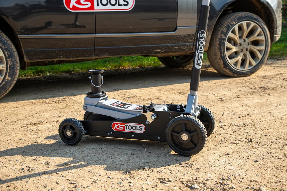 Terénny hydraulický zdvihák, 3 t KS Tools 161.0362F