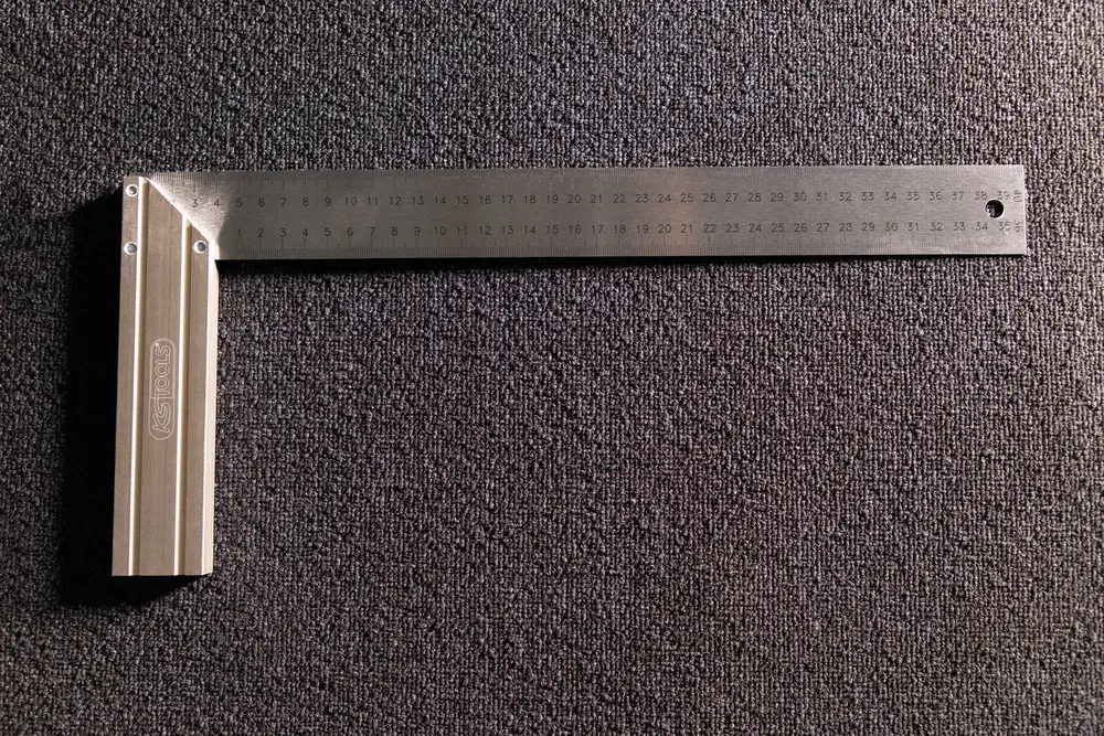 Uholník na pravé a pokosové rezy, 400 mm KS Tools 300.0223